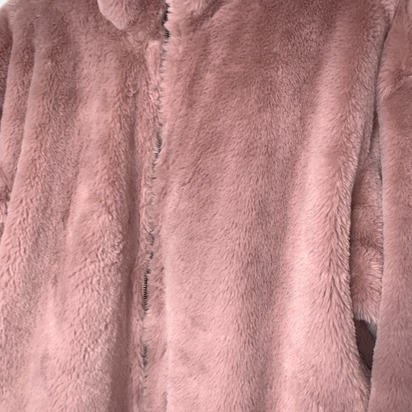 Juniors This & More Pink Faux Fur Cropped Jacket - Picture 4 of 8